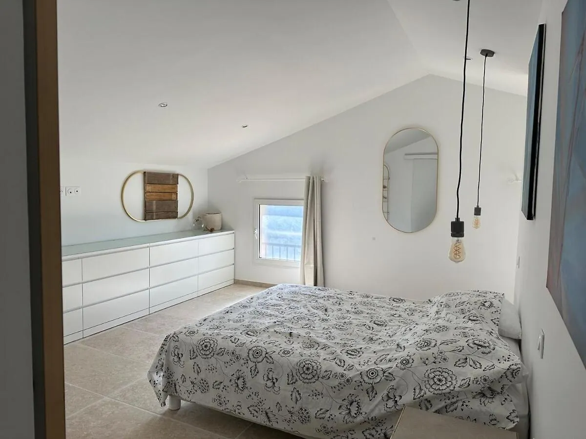 4 Bedroom Villa, Private Pool And Garden Cabrieres-d'Avignon