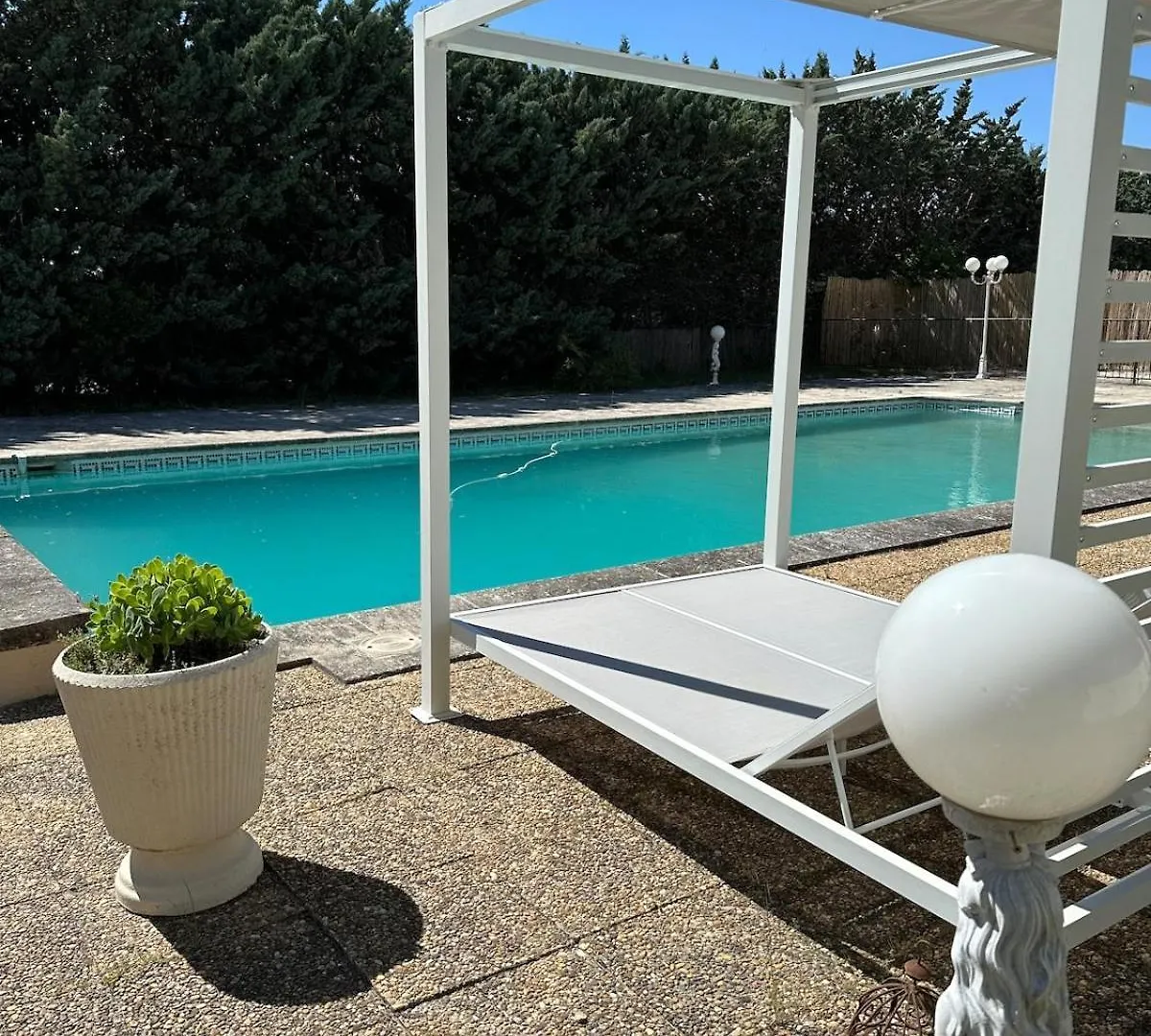 4 Bedroom Villa, Private Pool And Garden Cabrieres-d'Avignon Villa