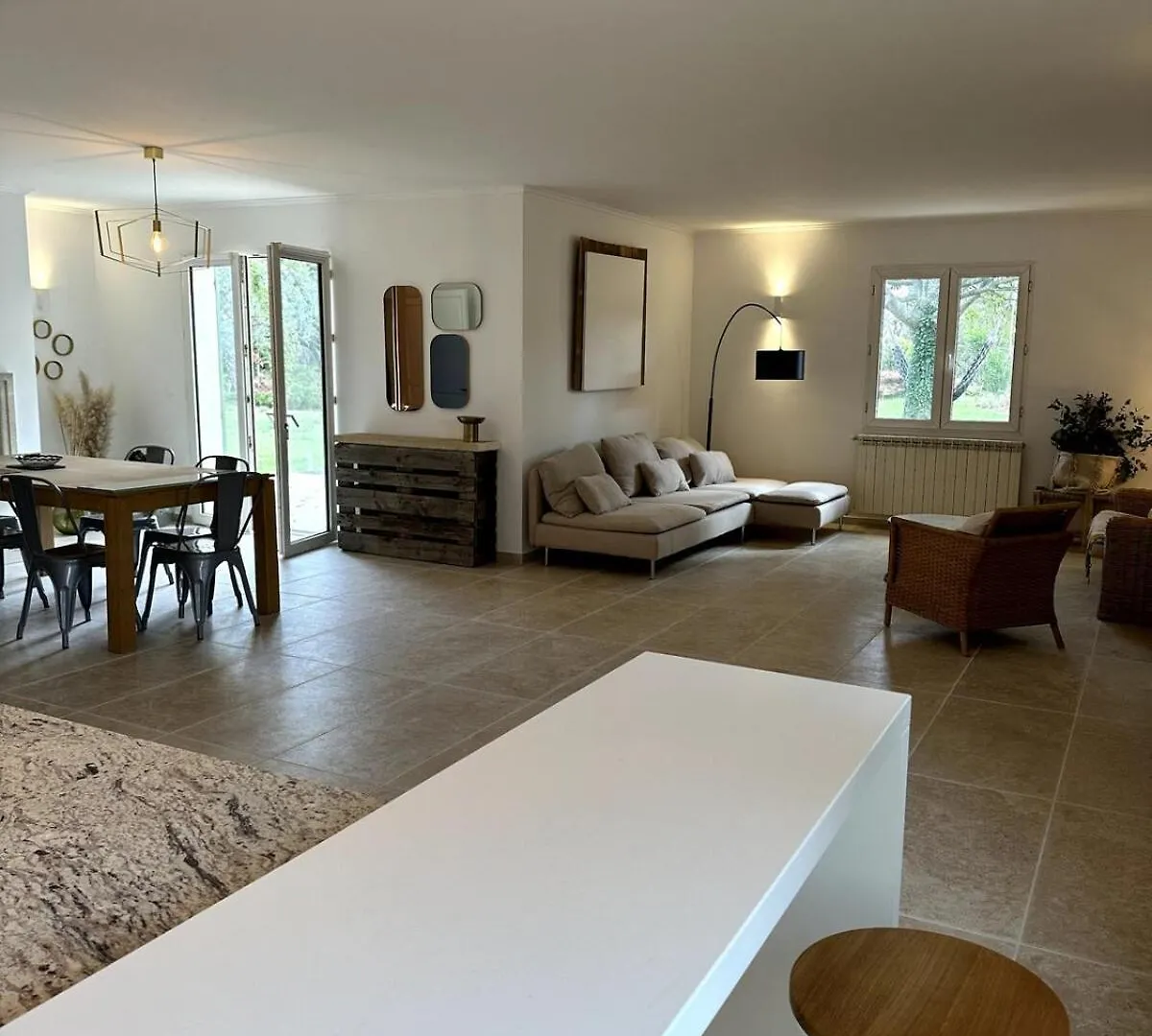 4 Bedroom Villa, Private Pool And Garden Cabrieres-d'Avignon